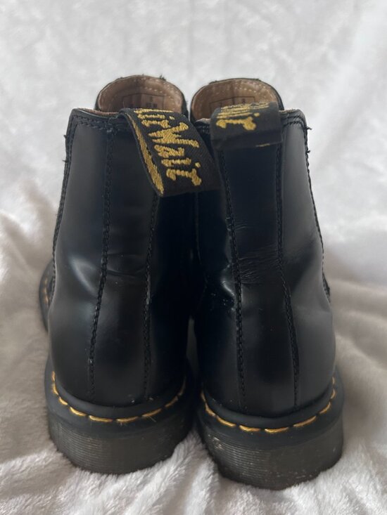 Dr Doc Martens 2976 Black Leather Pull On Chelsea Boots US 8M US 9L Indie Grunge main image 4
